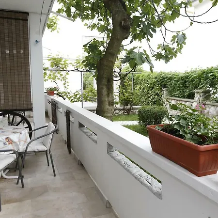 Apartments Sucur With Terrace Baška Exterior foto