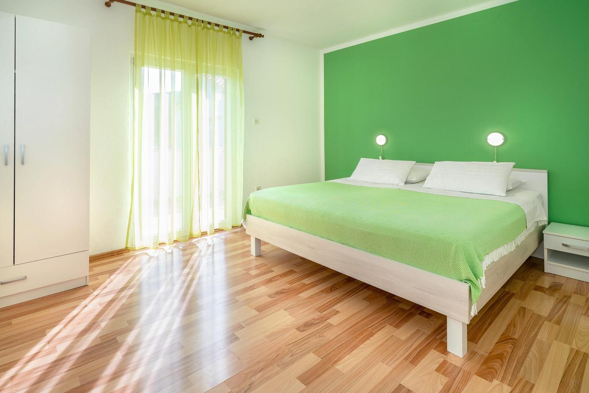 Apartment Sucur With Terrace Baska (Krk)