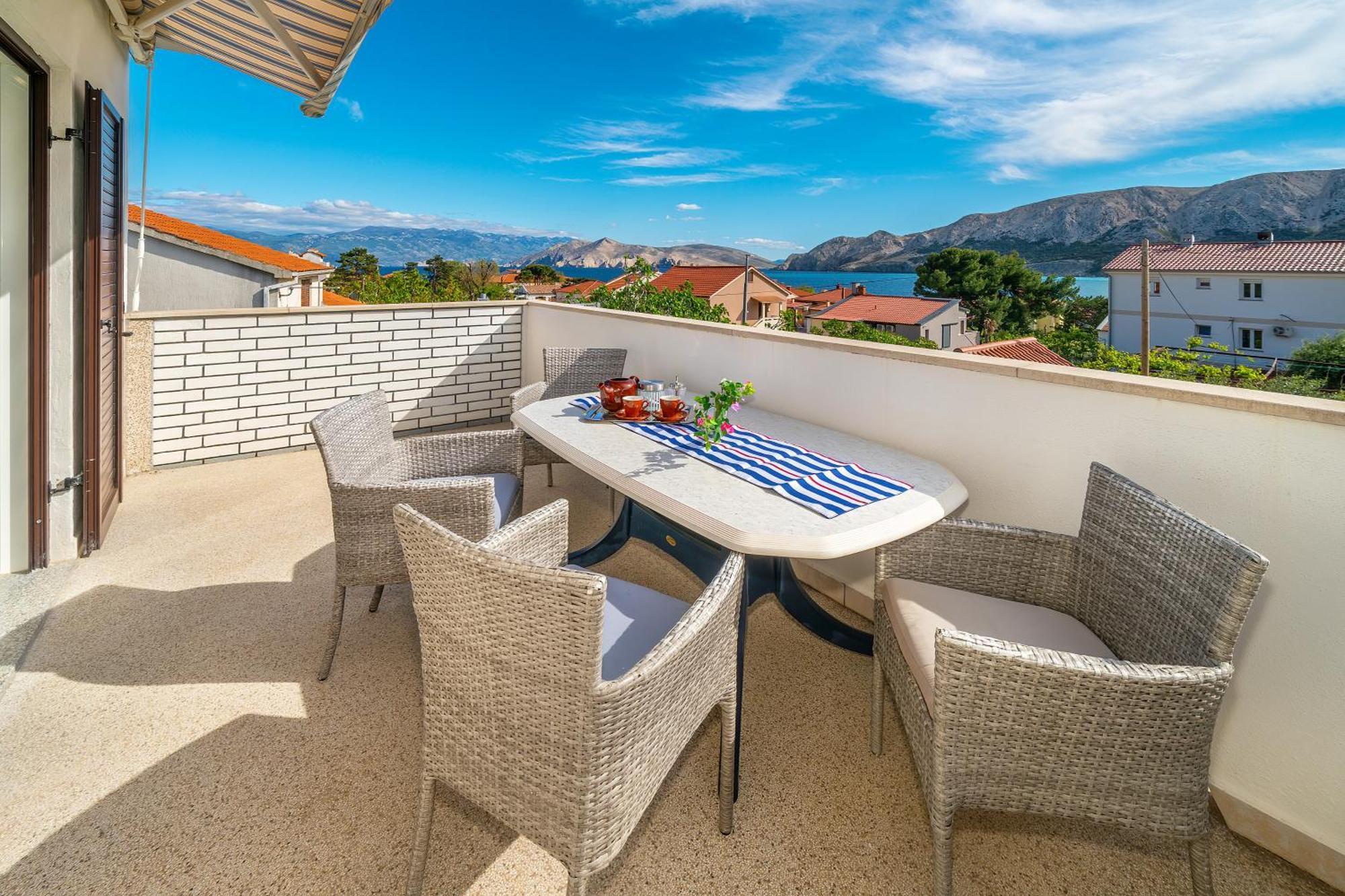 Sucur With Terrace * Baska (Krk)