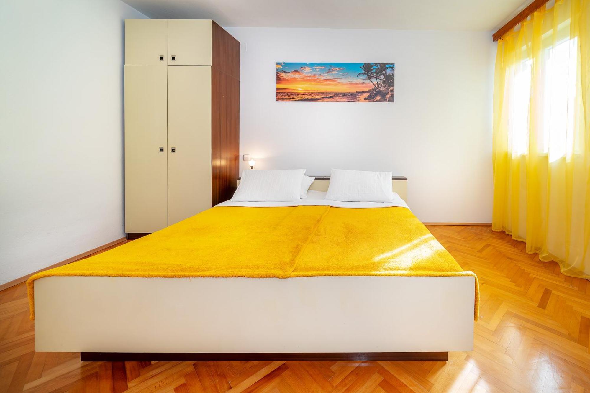 Sucur With Terrace Apartment