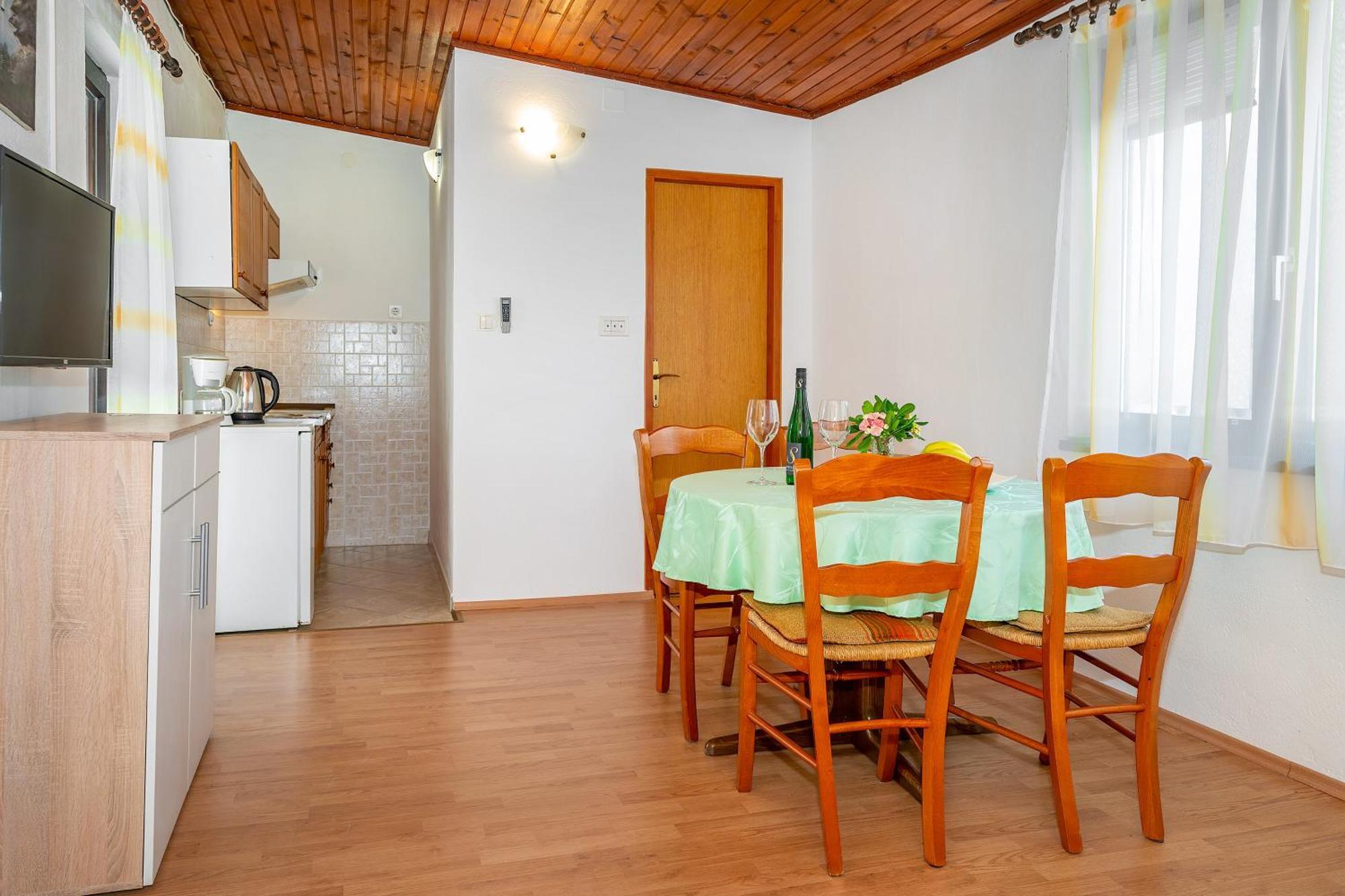 Apartment Sucur With Terrace Baška